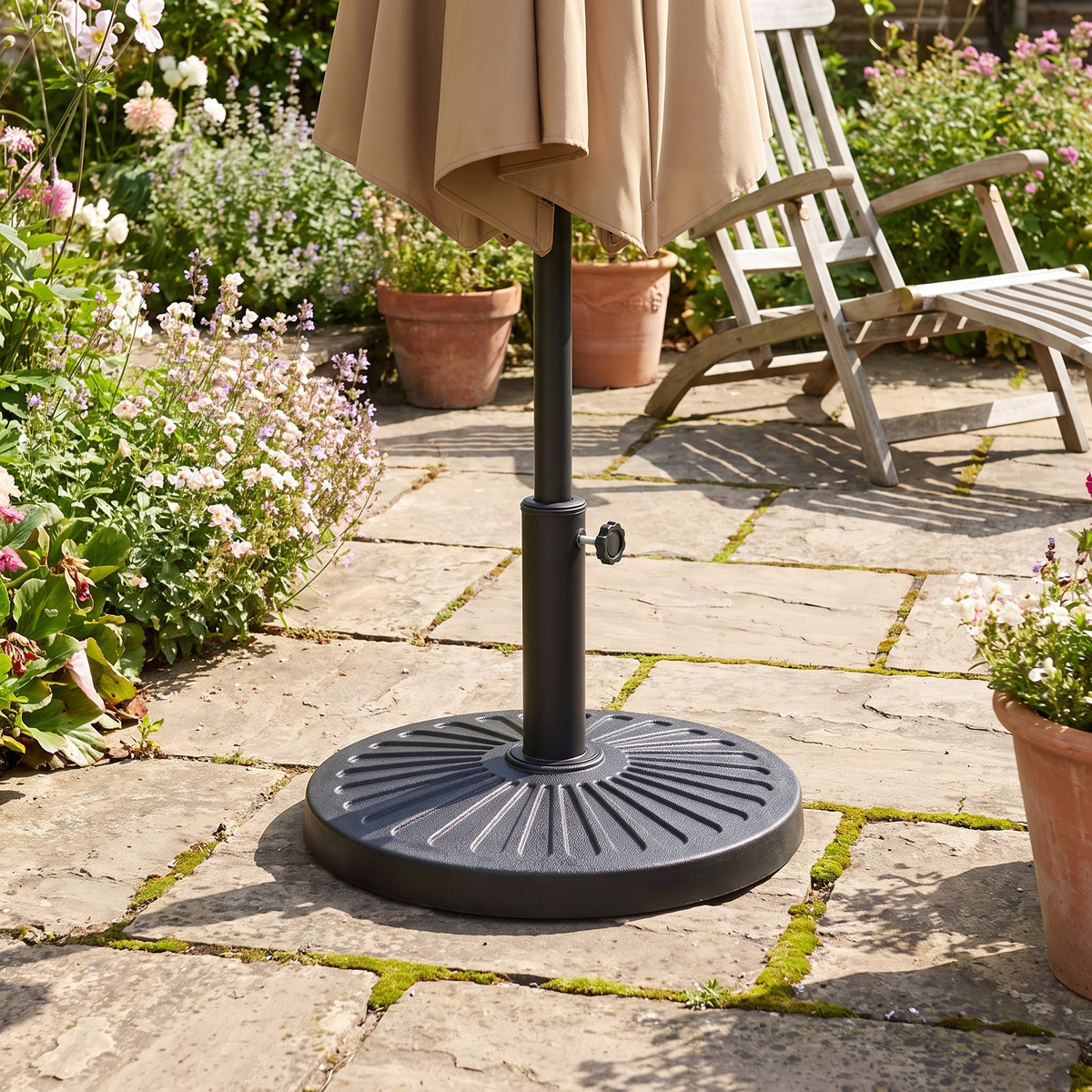 Outdoor Patio Umbrella Base 26.5 lbs - Resin Stand with Bronze Finish for Yard, Garden & Poolside